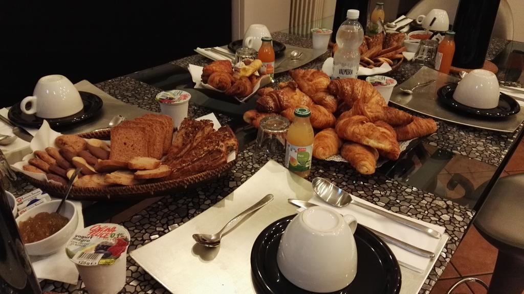 A Casa Di Gio Acomodação com café da manhã Turim Exterior foto